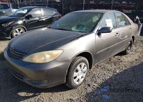 2004 Toyota Camry Le from USA, damaged, VIN 4T1BE32K34U831710